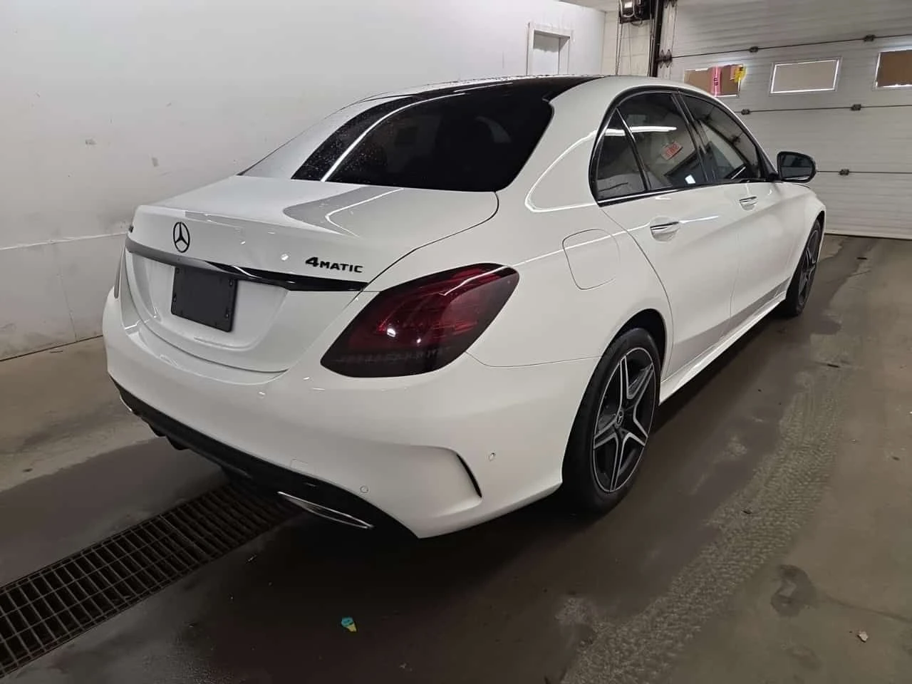 Mercedes-Benz C 300 ПАНОРАМА| 360 KAMEРИ| ПАМЕТ| , снимка 3 - Автомобили и джипове - 54608419