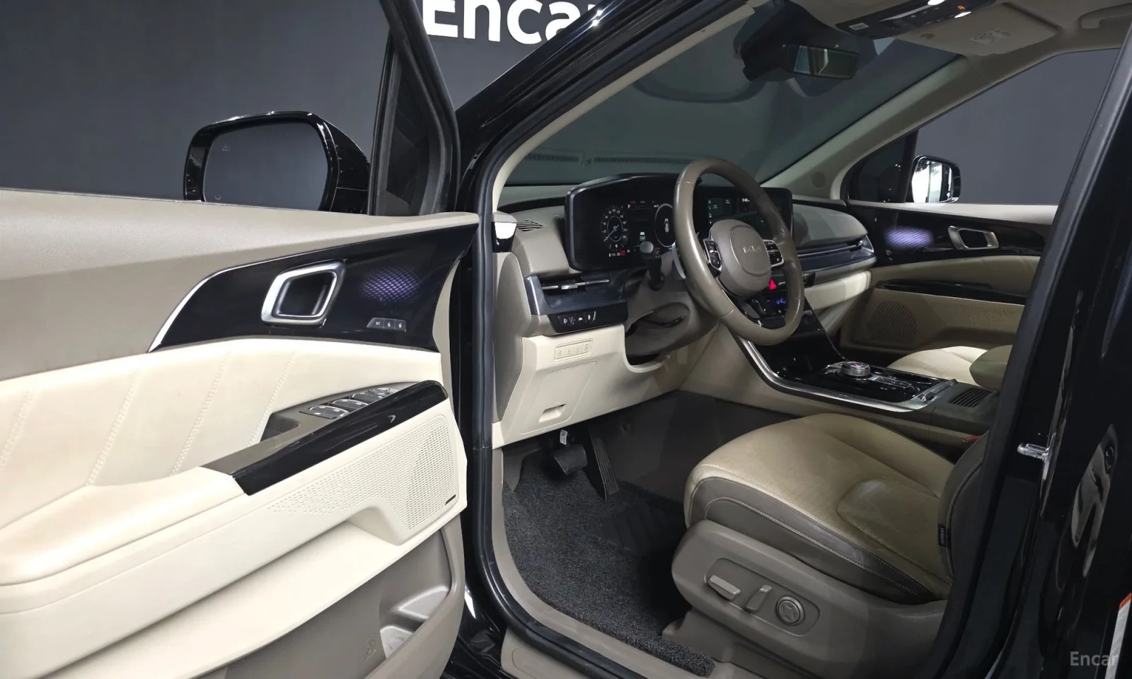 Kia Carnival 9SEATER* HIGH* LIMOUSINE* SIGNATURE, снимка 10 - Автомобили и джипове - 55048965