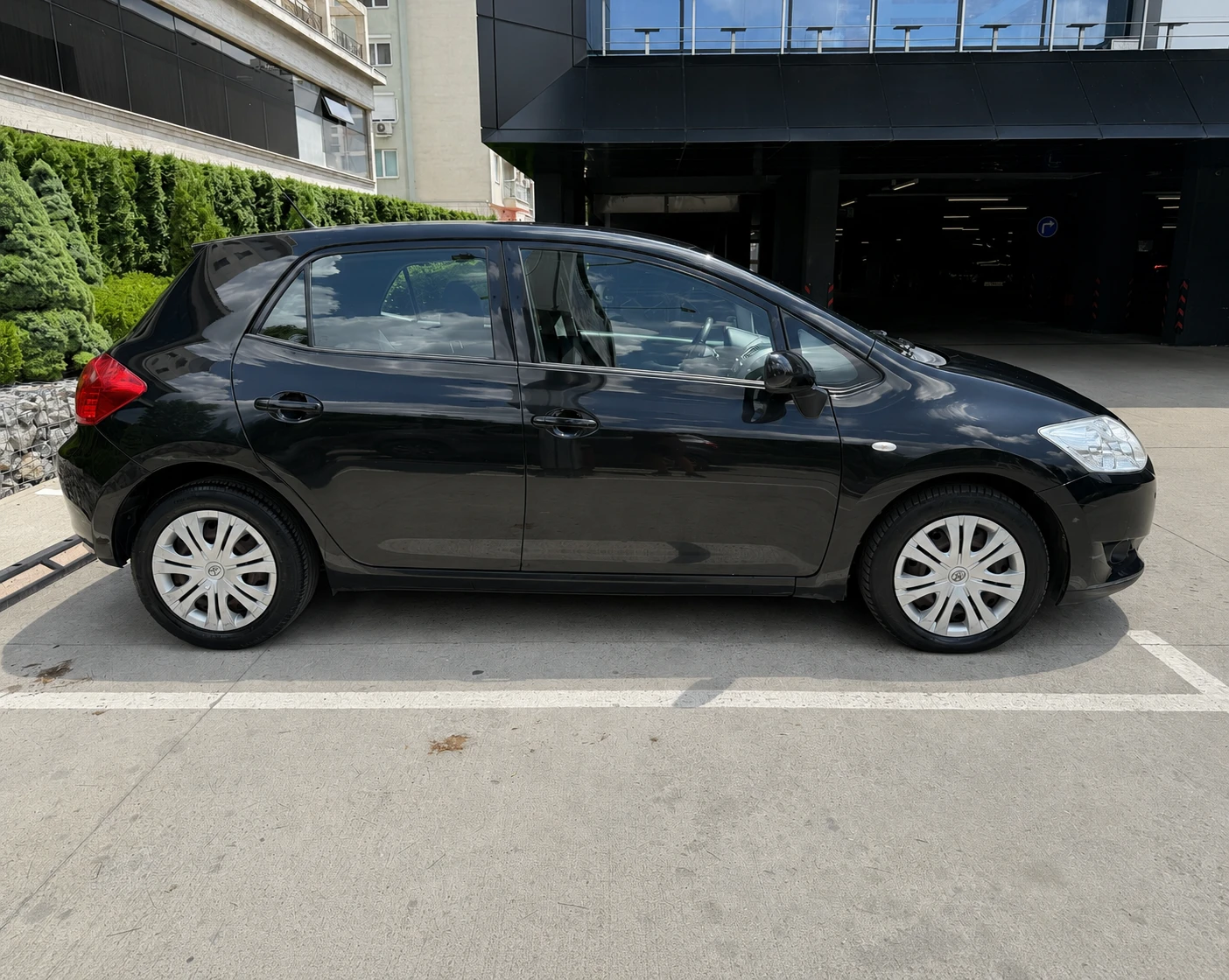 Toyota Auris 2.0 D-4D 126к.с., снимка 4 - Автомобили и джипове - 55122826