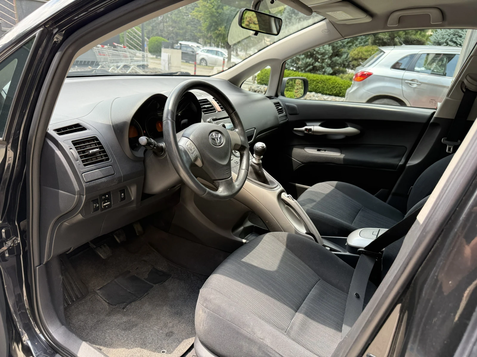 Toyota Auris 2.0 D-4D 126к.с., снимка 7 - Автомобили и джипове - 55122826