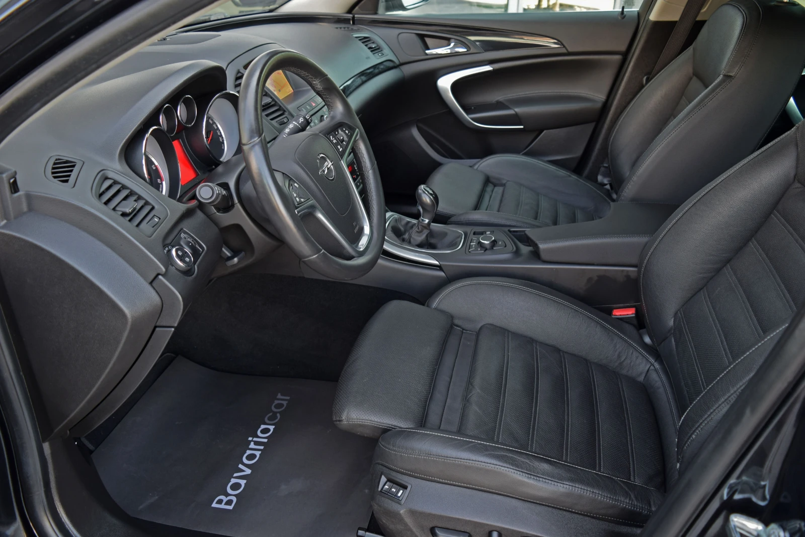 Opel Insignia 2.0 Bi Turbo D 4x4/194ps/Pano/OPC20" | Mobile.bg � ����������� 10
