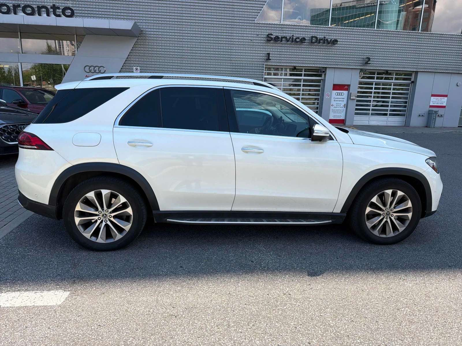 Mercedes-Benz GLE 450 BURMESTER * ОБДУХВАНЕ * ДИСТРОНИК * CAR FAX * , снимка 2 - Автомобили и джипове - 55255134