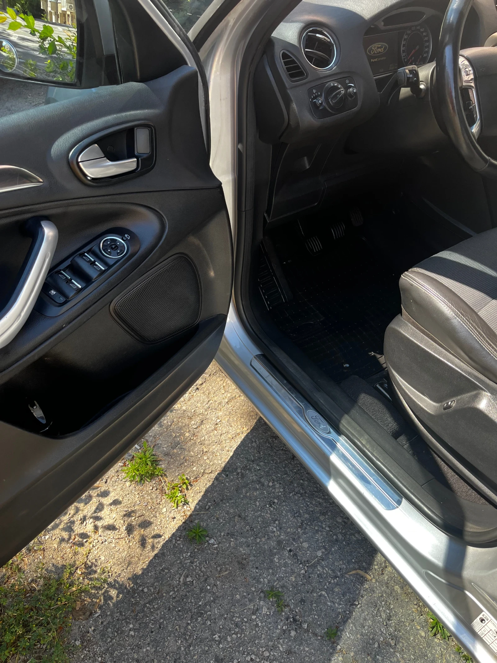 Ford S-Max 2.0TDCI 140 �.� | Mobile.bg � ����������� 11