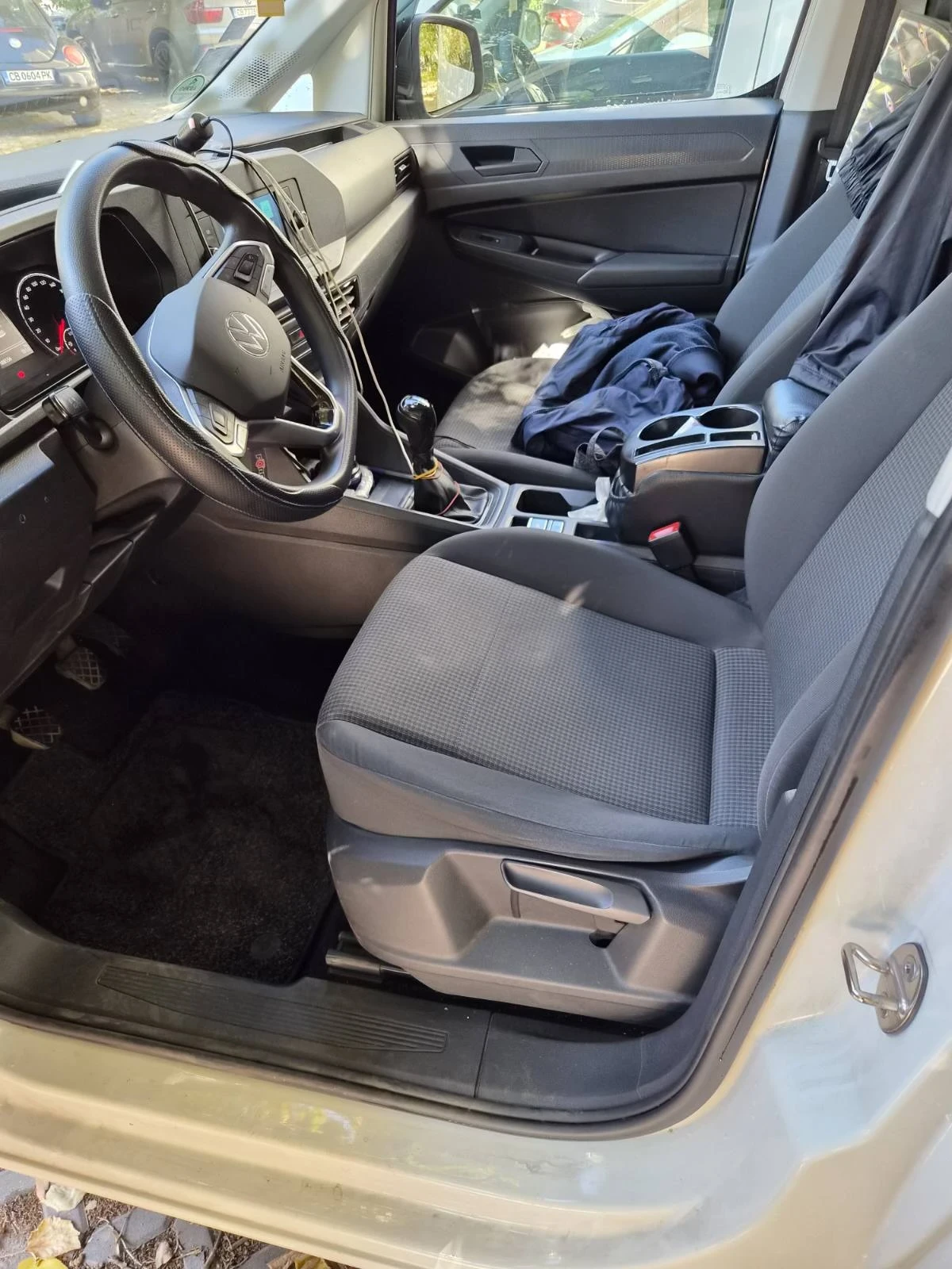 VW Caddy, снимка 2 - Автомобили и джипове - 56378507