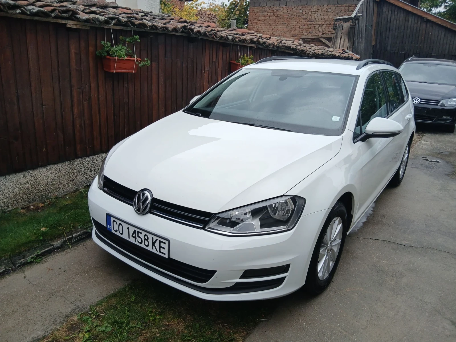 VW Golf 1.6 TDi 110hp Automatic, снимка 10 - Автомобили и джипове - 56451825