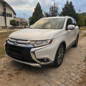 Mitsubishi Outlander 3.0L GT S-AWC PLATINUM FULLY EQUIPPED, снимка 2
