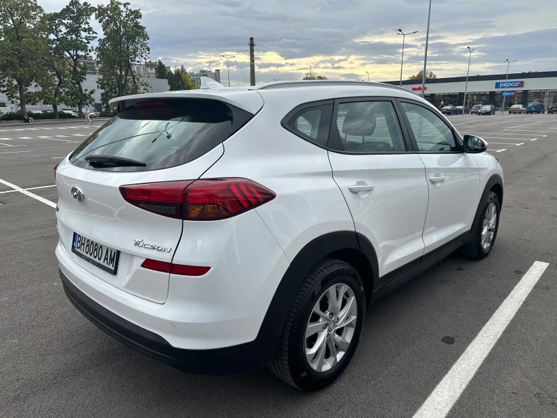 Hyundai Tucson 1.6crdi, снимка 4 - Автомобили и джипове - 47452215