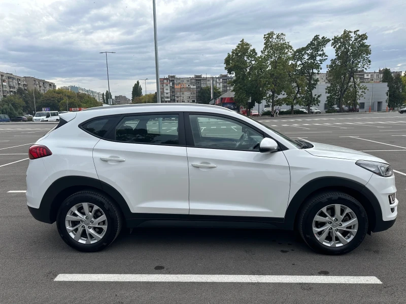 Hyundai Tucson 1.6crdi, снимка 3 - Автомобили и джипове - 47452215