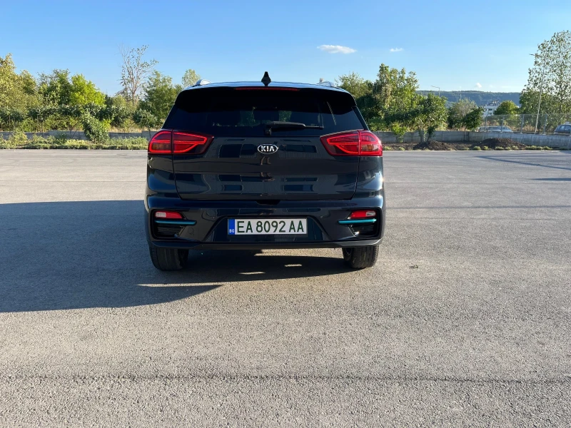 Kia Niro 64 kWh 204 КС., снимка 6 - Автомобили и джипове - 51468819