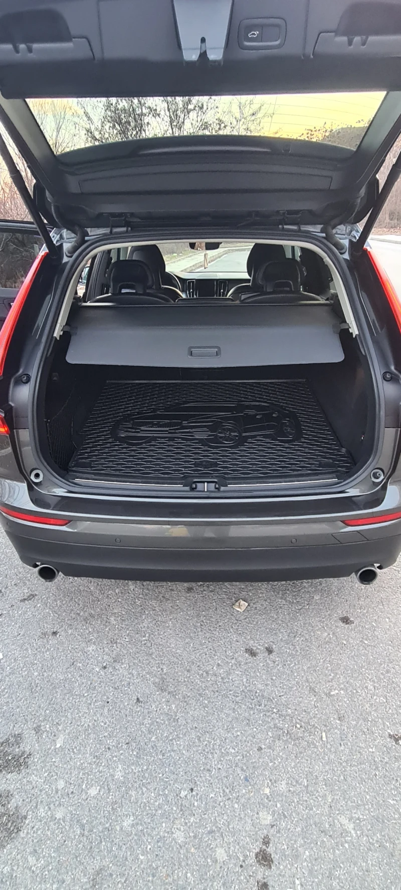 Volvo XC60, снимка 6 - Автомобили и джипове - 51925571