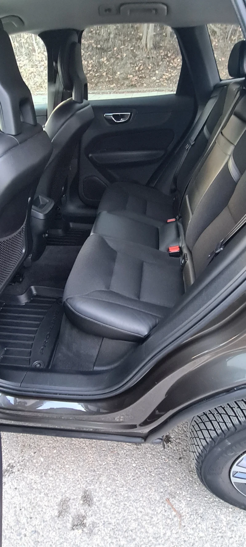 Volvo XC60, снимка 7 - Автомобили и джипове - 51925571