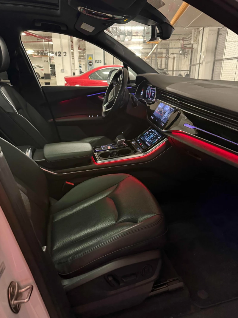 Audi Q7 Progressiv* 360Camera* Distronic* BlindSpot* Panor, снимка 9 - Автомобили и джипове - 53245451
