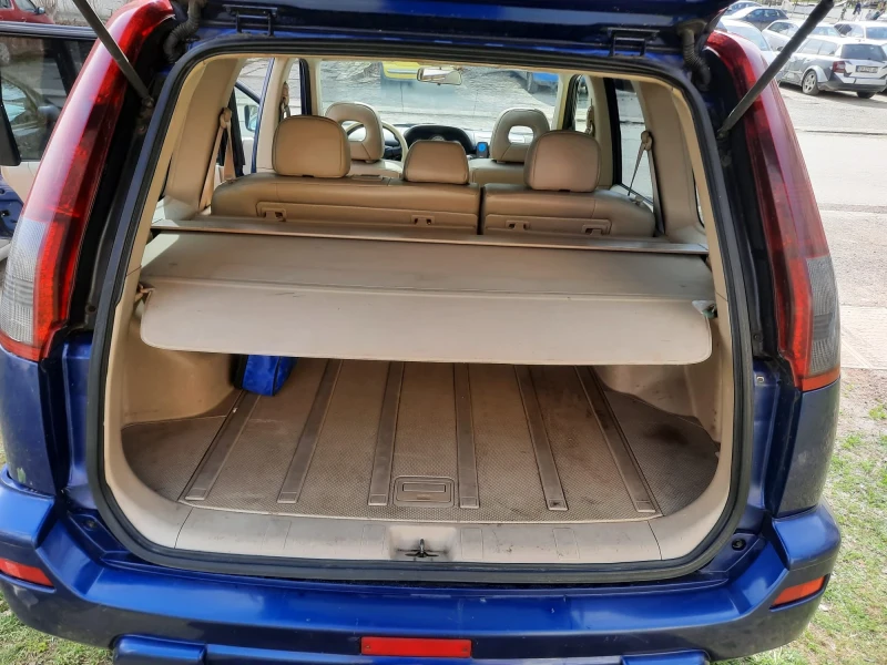 Nissan X-trail 2.2, снимка 5 - Автомобили и джипове - 53275188