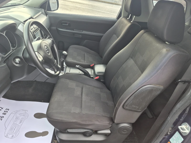 Suzuki Vitara 1.6i  УНИКАТ, снимка 10 - Автомобили и джипове - 53399333