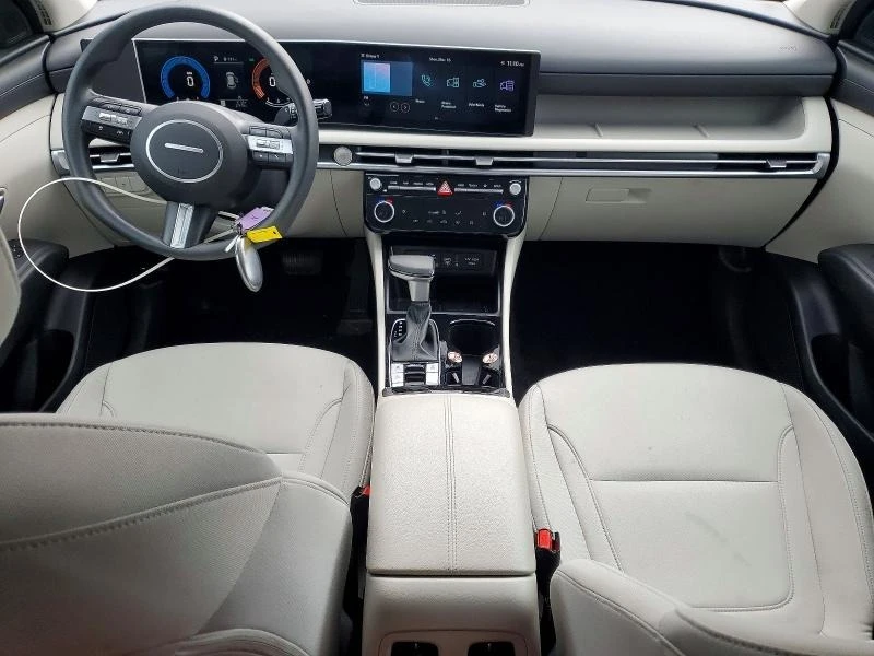 Hyundai Tucson, снимка 8 - Автомобили и джипове - 54707720