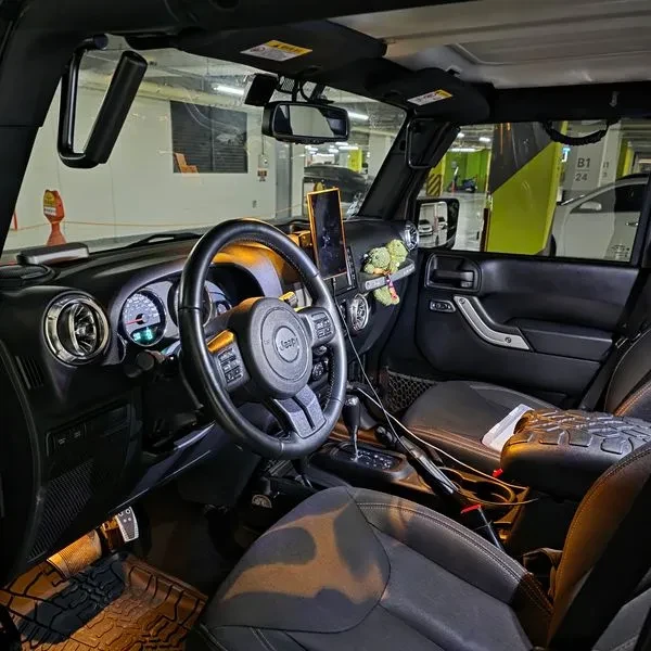 Jeep Wrangler 3.6 Rubicon 4-Door, снимка 7 - Автомобили и джипове - 55707209