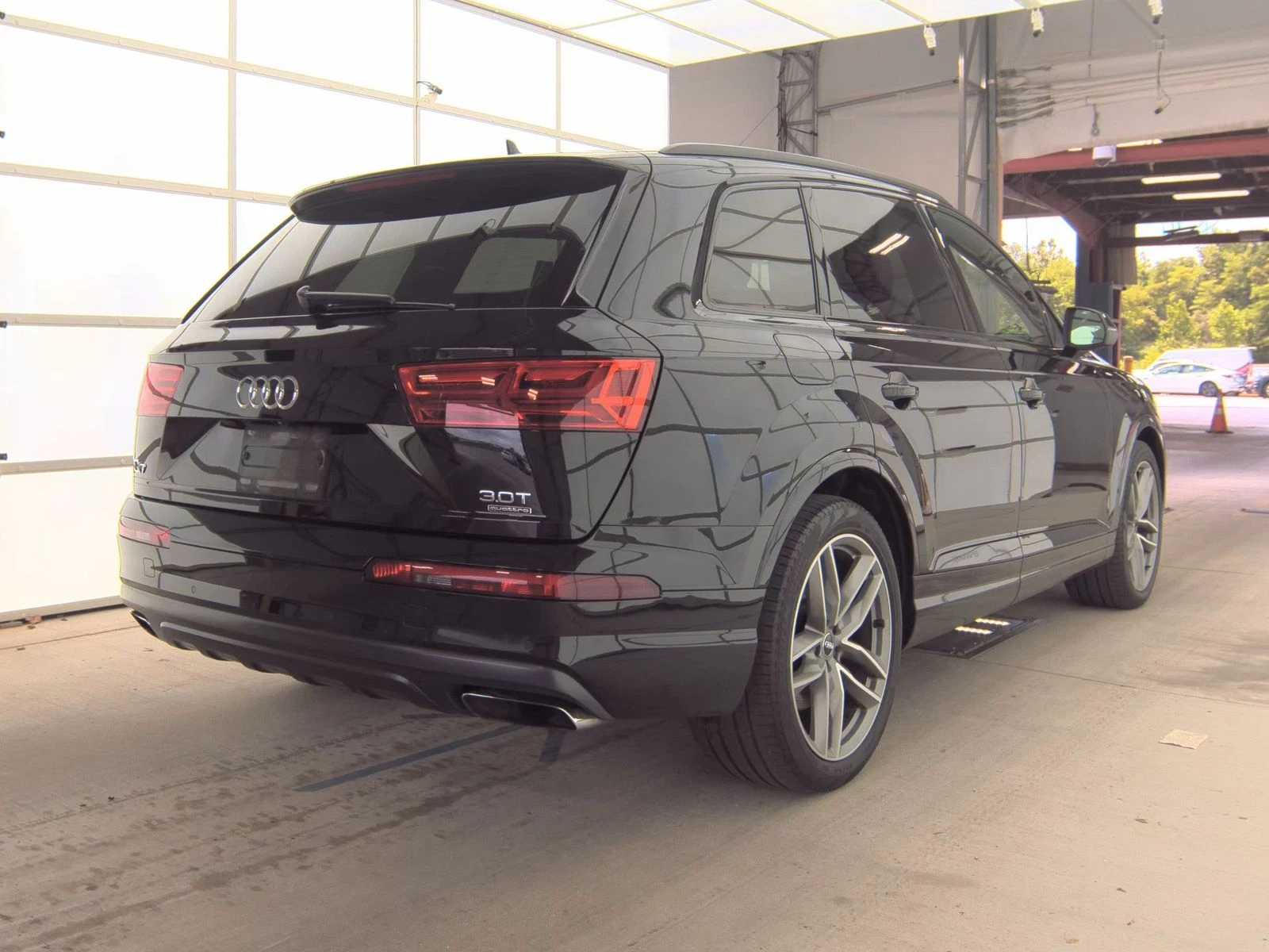 Audi Q7 PRESTIGE* BLACK OPTIC* MATRIX* DISTRO* ОБДУХ* BOSE - изображение 6