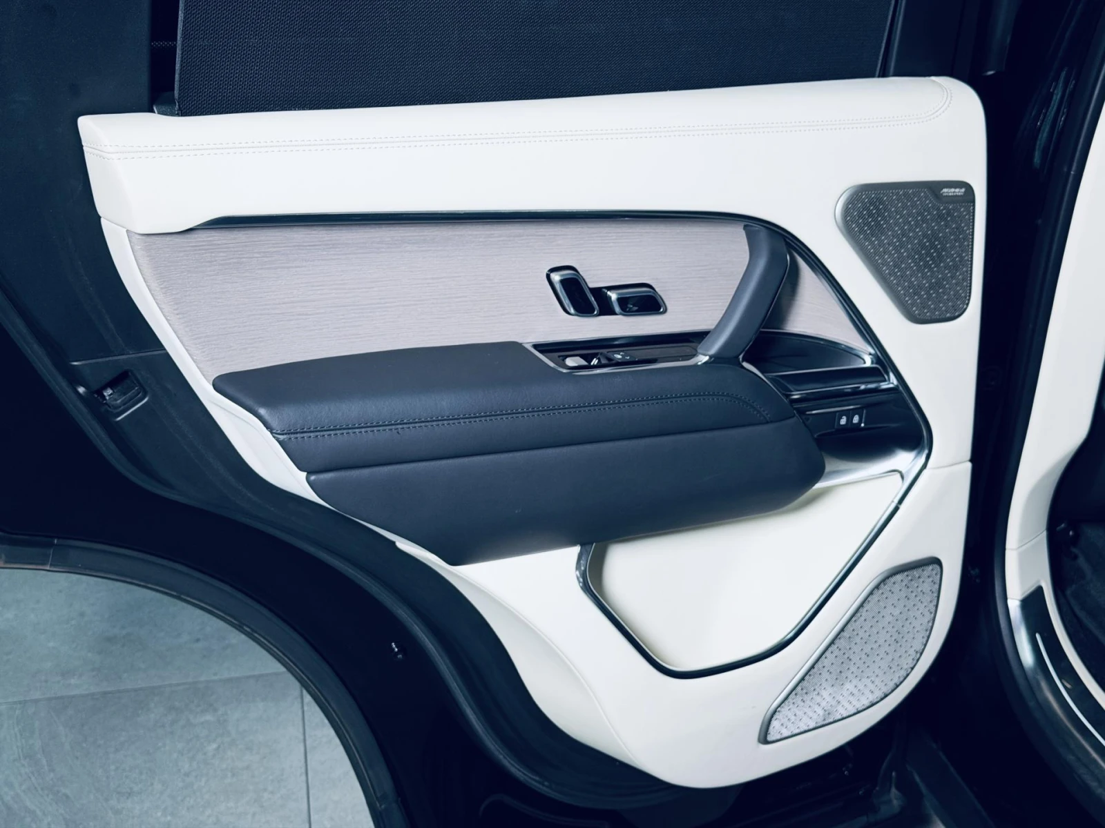 Land Rover Range rover Vogue - изображение 10