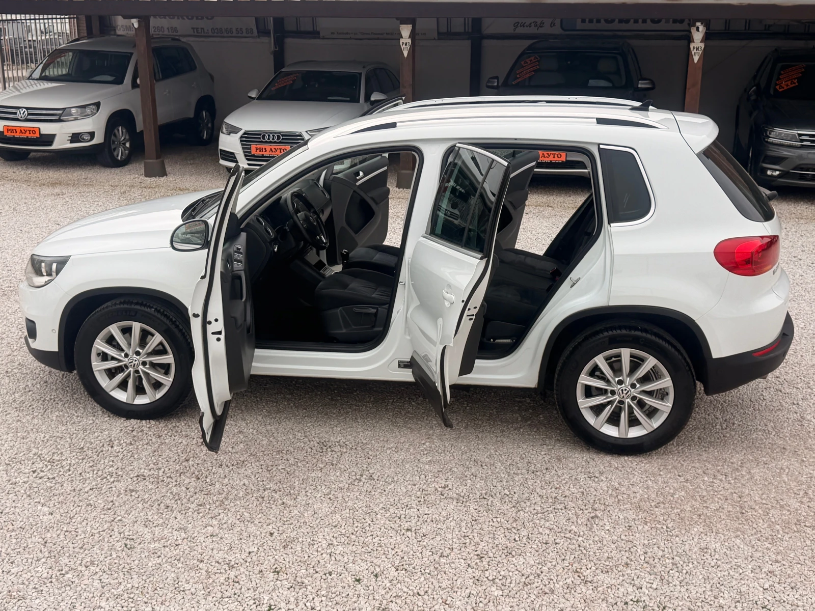 VW Tiguan 2.0TDI* 100%km* КАМЕРА* 6ск* ЛИЗИНГ, снимка 10 - Автомобили и джипове - 53836434