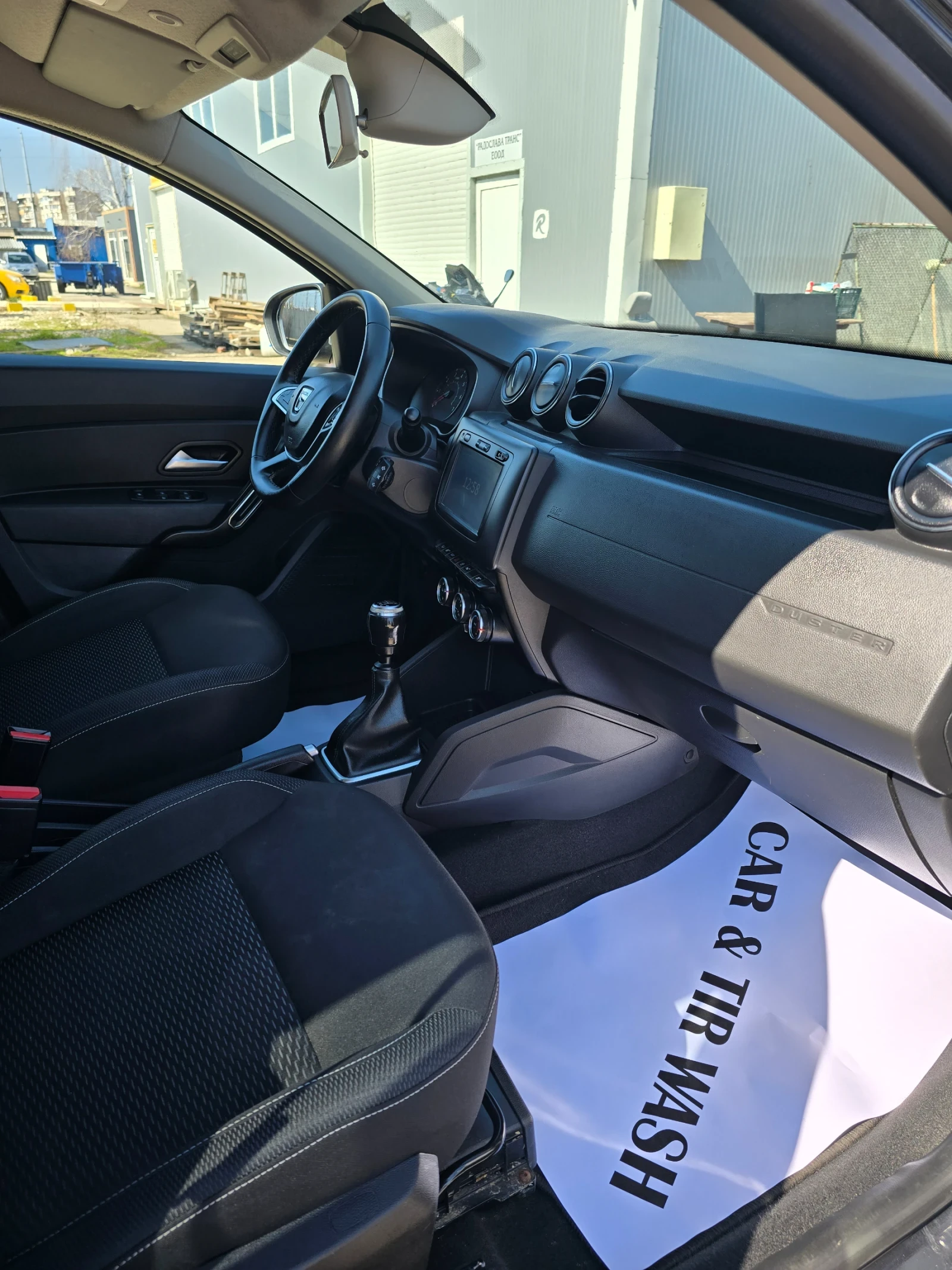 Dacia Duster, снимка 8 - Автомобили и джипове - 53882421