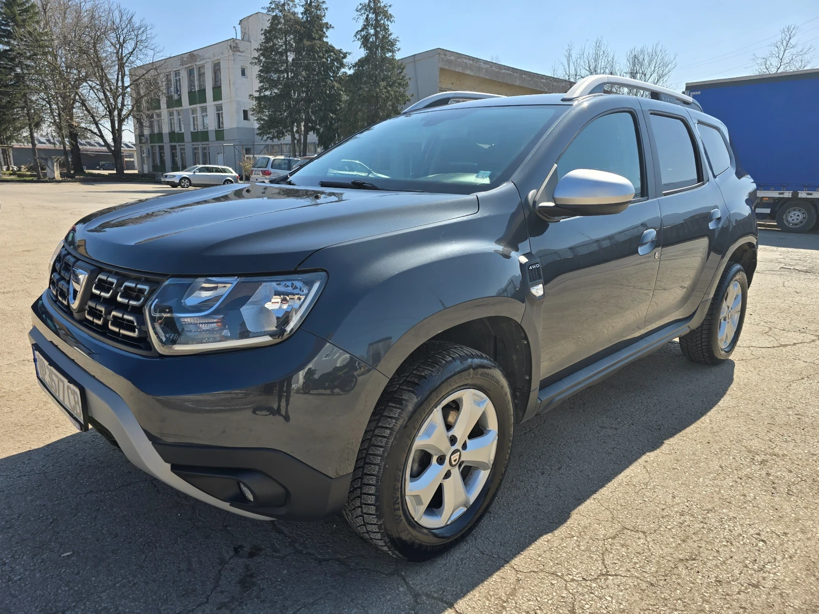 Dacia Duster, снимка 6 - Автомобили и джипове - 53882421