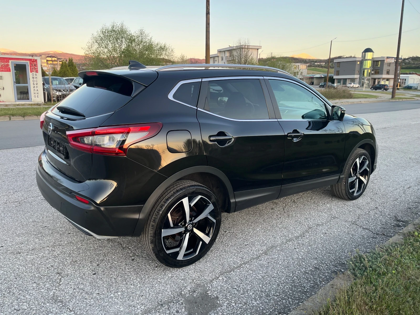 Nissan Qashqai 1.6 Dizel 4x4 FullFull, снимка 5 - Автомобили и джипове - 54141856