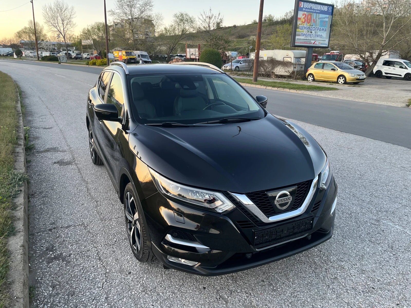 Nissan Qashqai 1.6 Dizel 4x4 FullFull, снимка 7 - Автомобили и джипове - 54141856