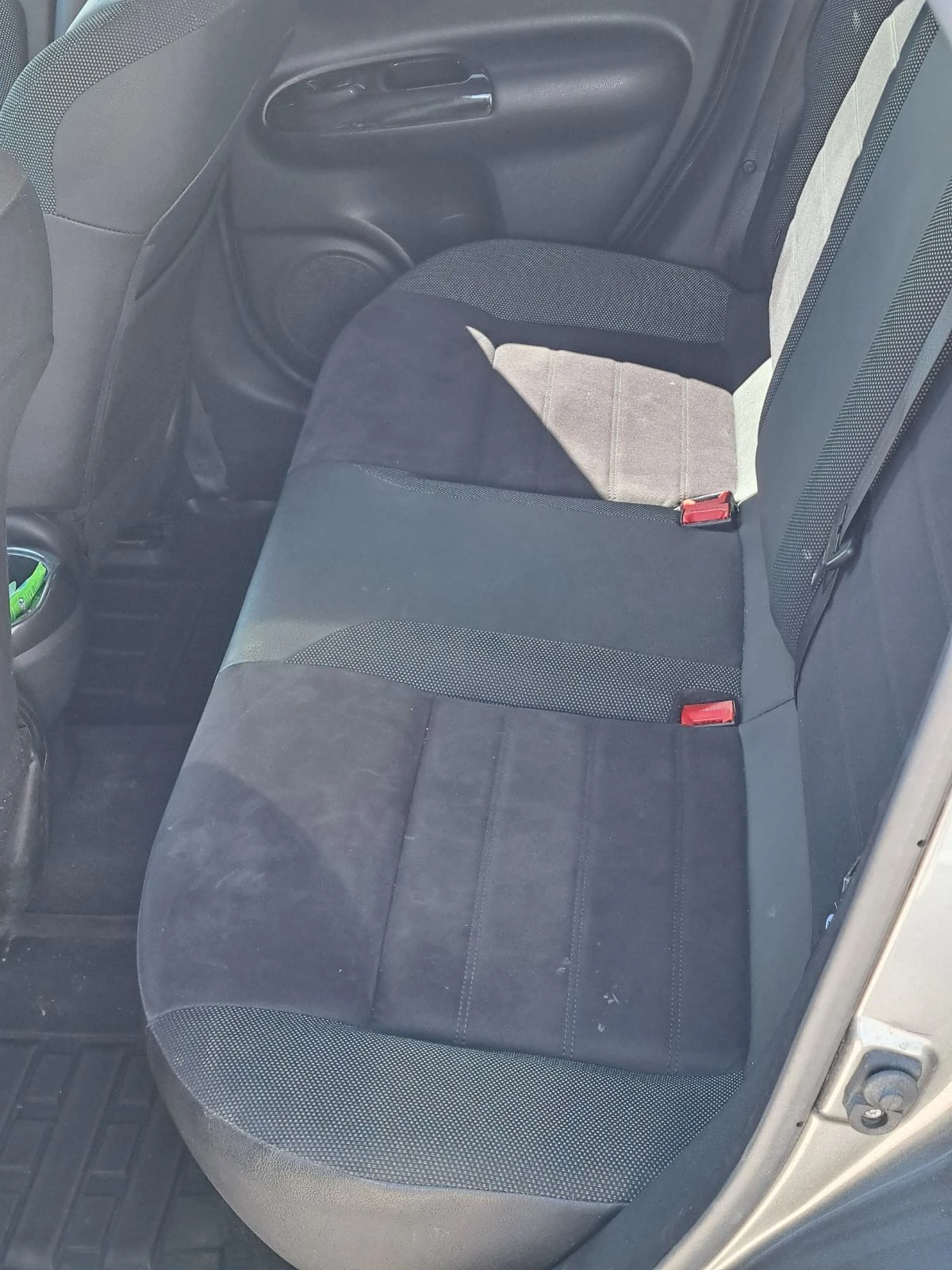 Nissan Juke 1.6, снимка 13 - Автомобили и джипове - 54332087