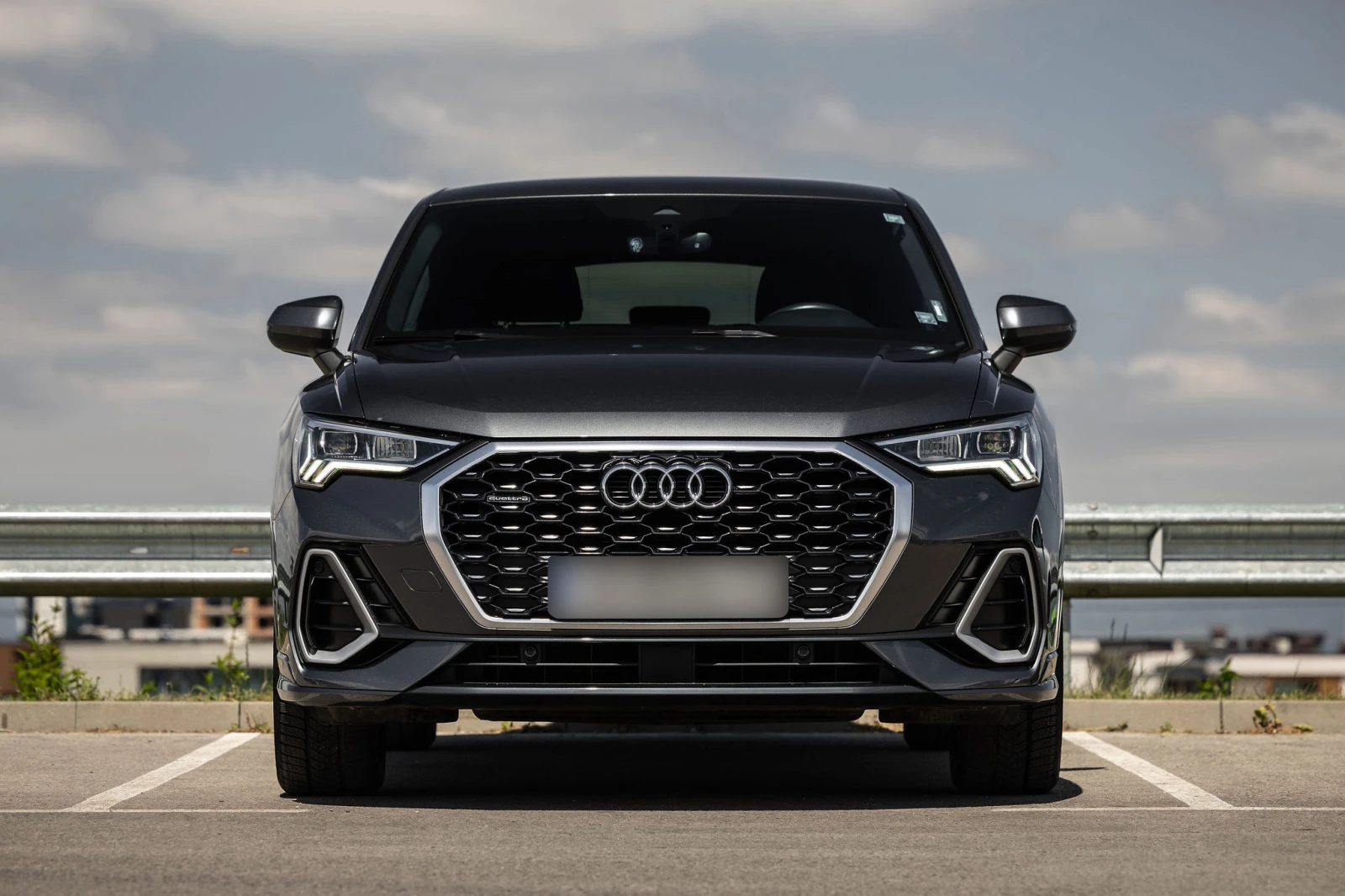 Audi Q3 Sportback S-Line, снимка 3 - Автомобили и джипове - 54610110