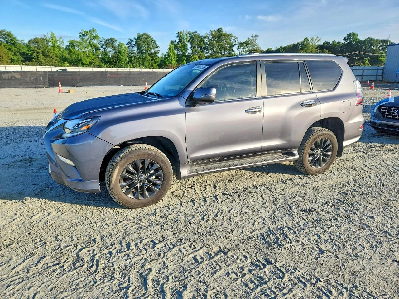 Lexus GX 460 V8* 28000KM* ОБДУХ* LED* DISTRONIC* КРАЙНА ЦЕНА* *, снимка 2 - Автомобили и джипове - 55545653
