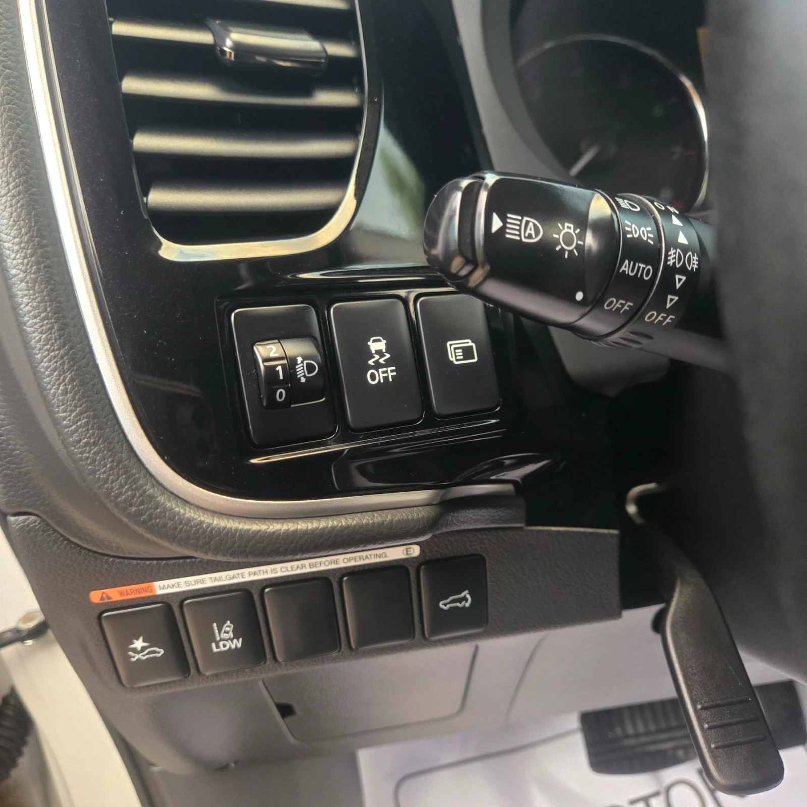 Mitsubishi Outlander 3.0L GT S-AWC PLATINUM FULLY EQUIPPED, снимка 15 - Автомобили и джипове - 55582885
