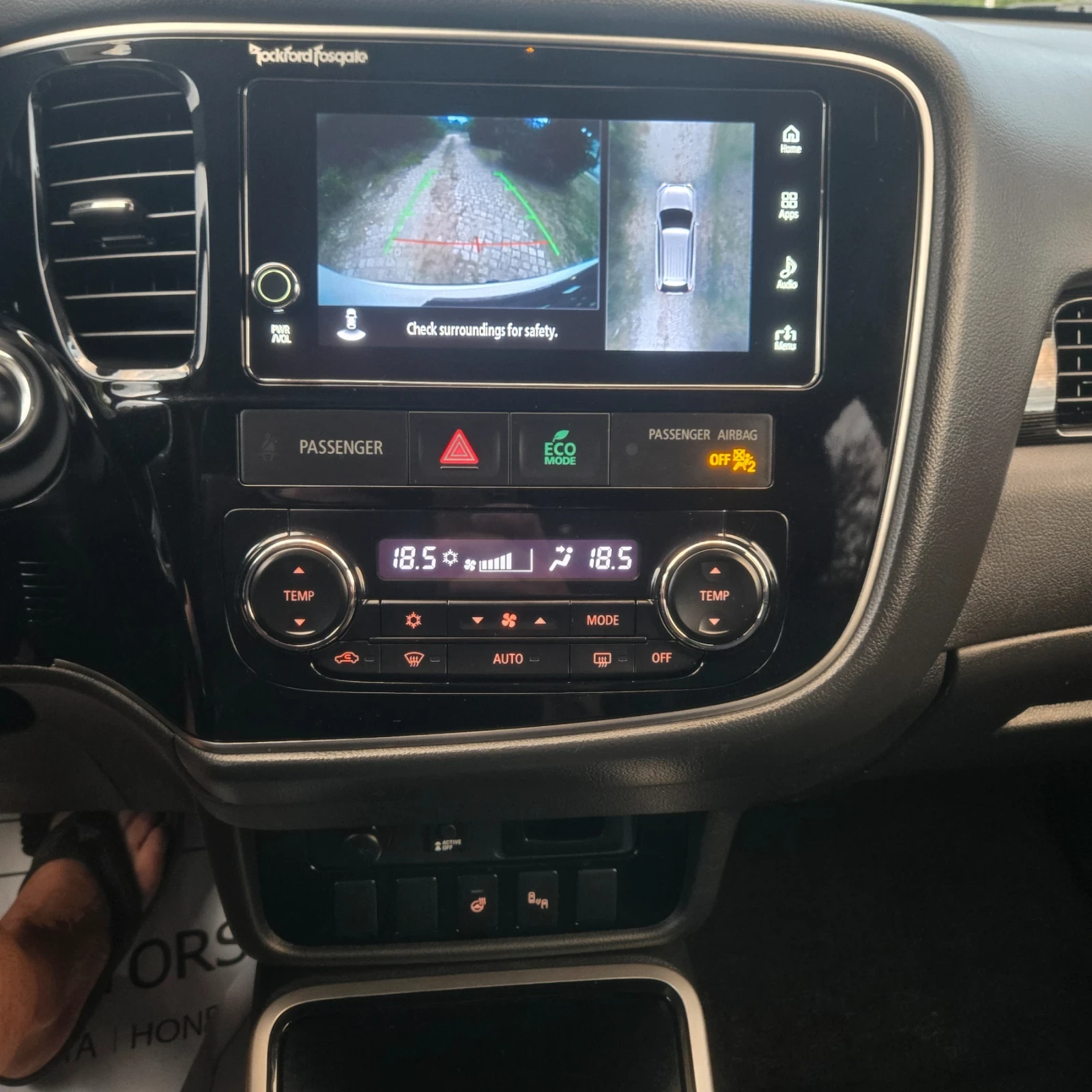 Mitsubishi Outlander 3.0L GT S-AWC PLATINUM FULLY EQUIPPED, снимка 12 - Автомобили и джипове - 55582885