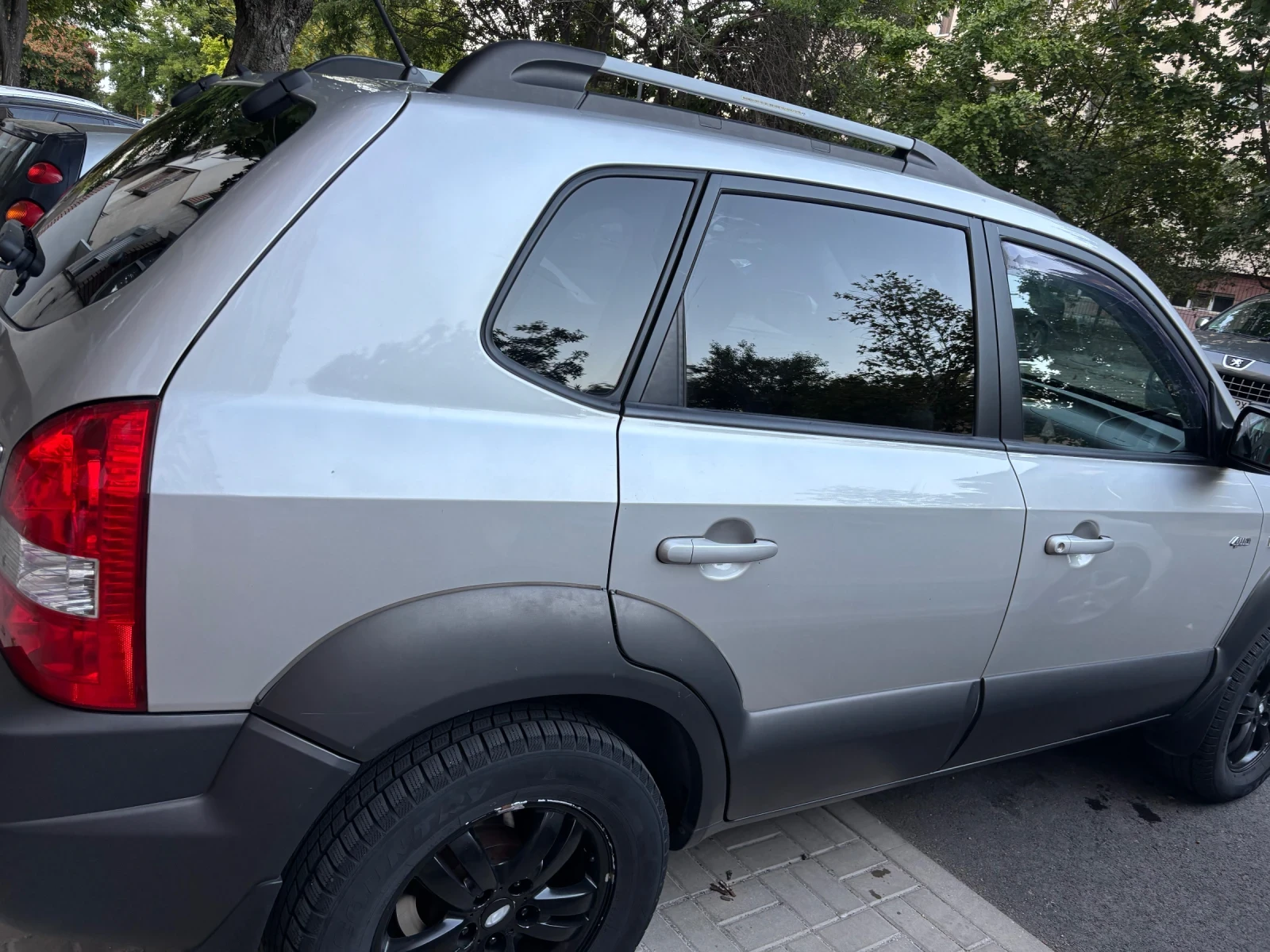 Hyundai Tucson, снимка 4 - Автомобили и джипове - 56555764