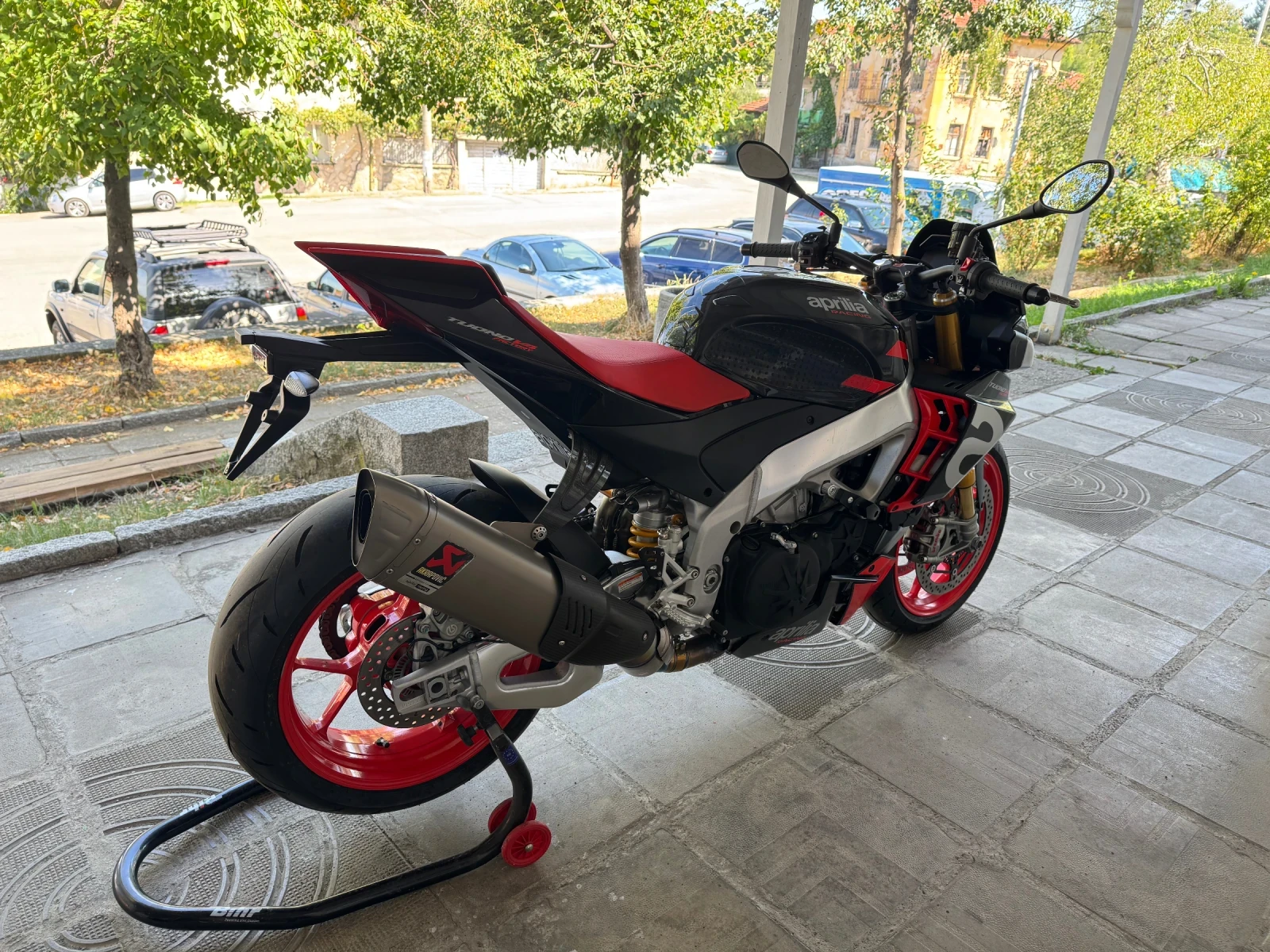 Aprilia Tuono V4 factory - изображение 6