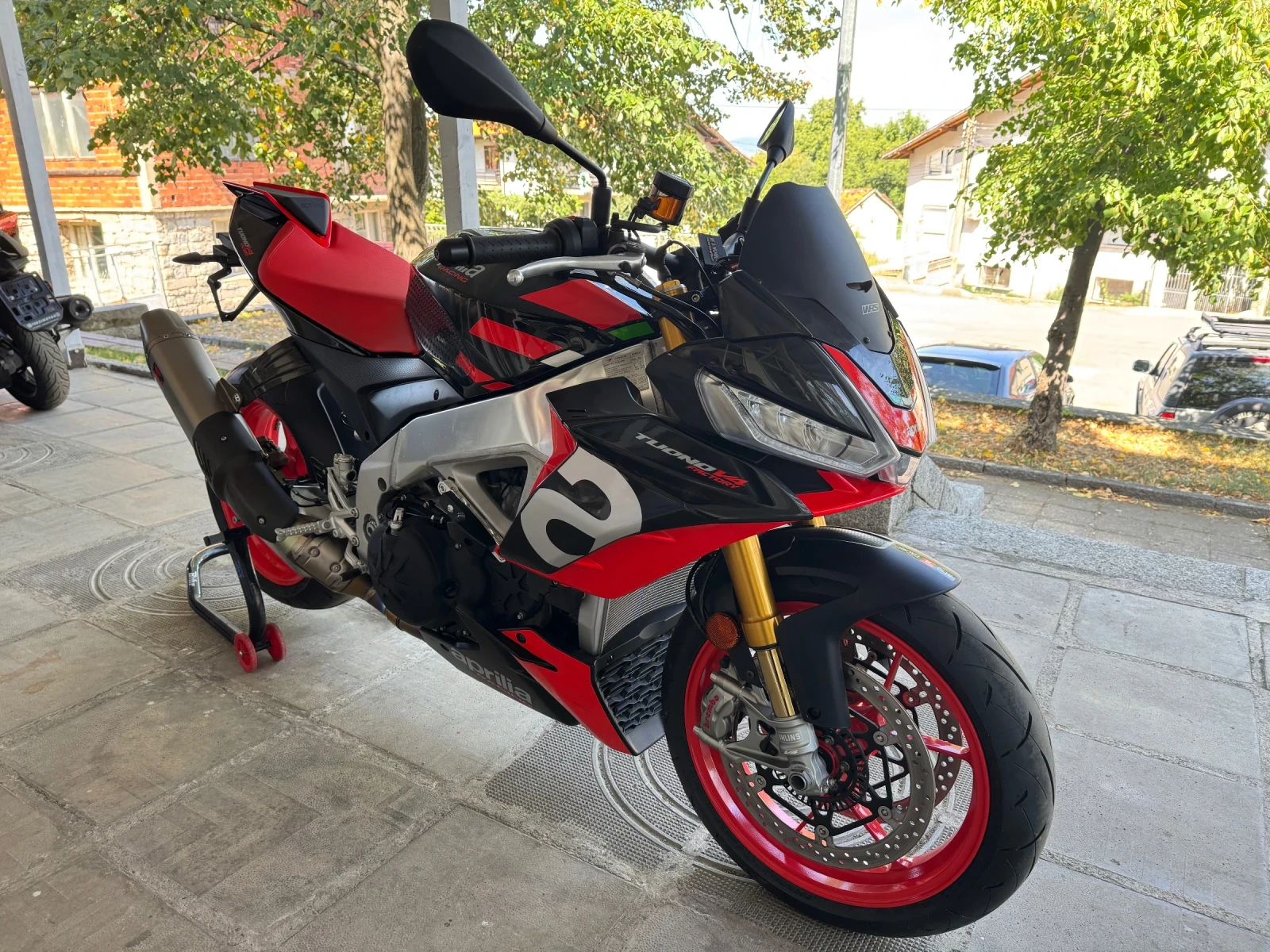 Aprilia Tuono V4 factory - изображение 7