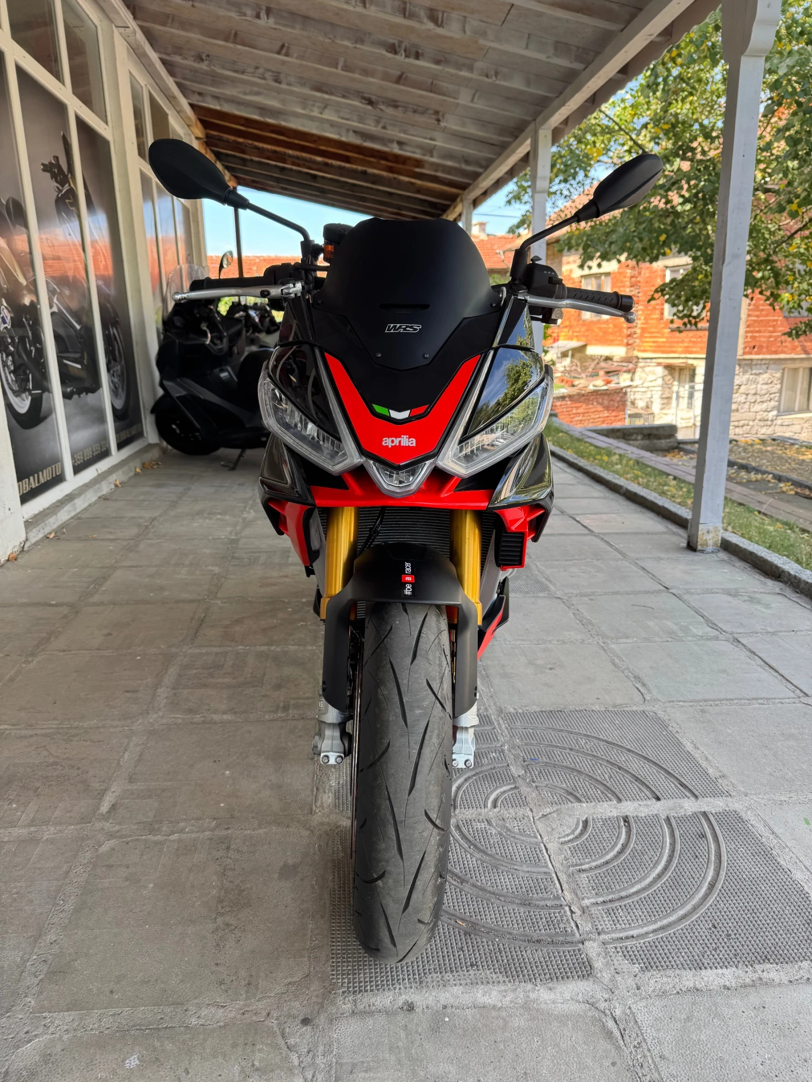 Aprilia Tuono V4 factory - изображение 3