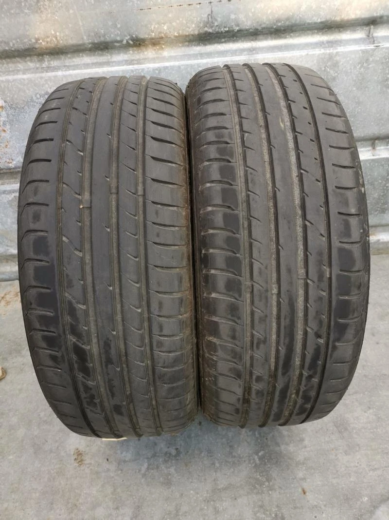 Гуми Летни 225/45R19, снимка 1 - Гуми и джанти - 24560576