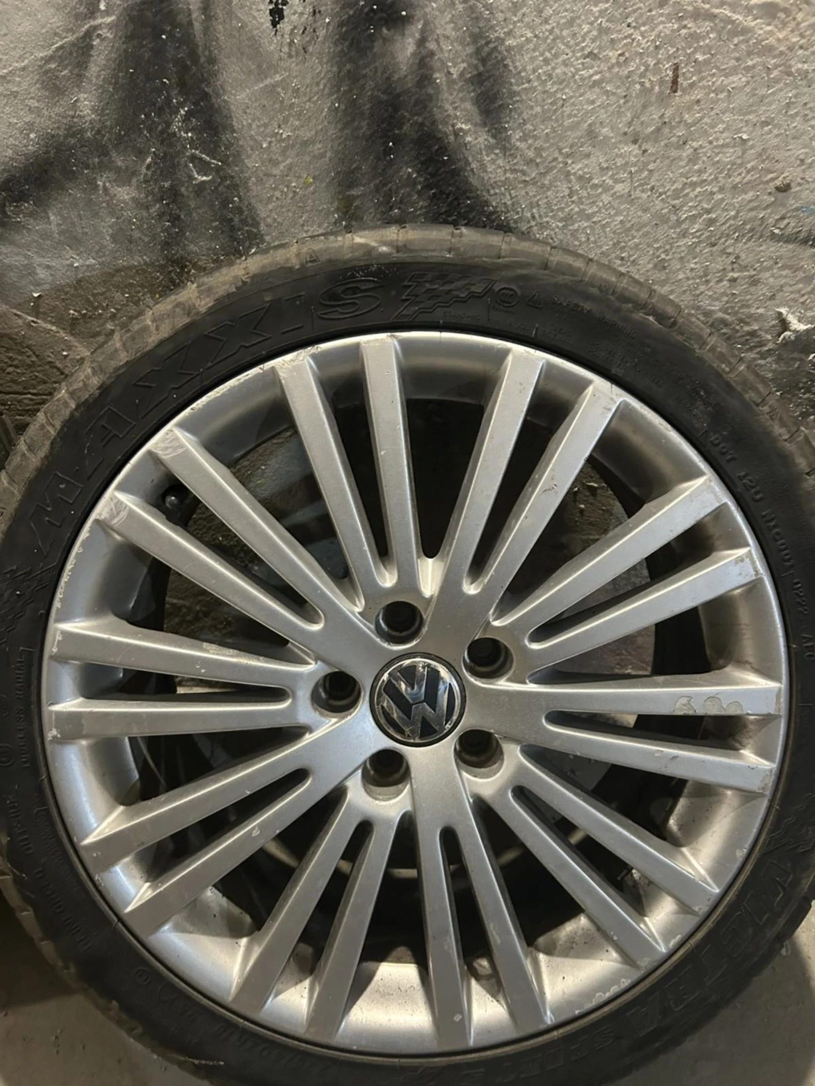 ���� � ������ 235/40R18 �� VW | Mobile.bg � ����������� 2