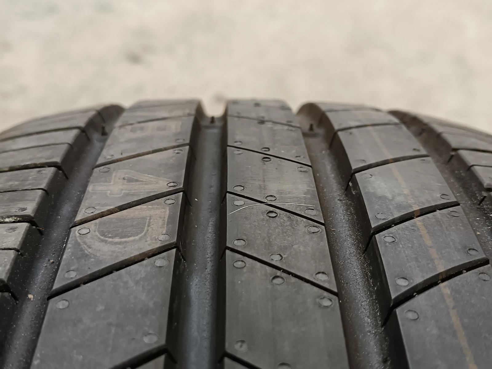 Гуми Летни 205/65R16, снимка 3 - Гуми и джанти - 54062832