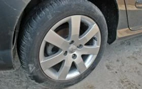 Peugeot 308 HDI 6 скорости, снимка 2