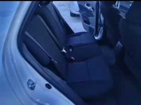 Toyota Auris Хибрид, снимка 9