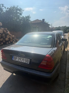 Mercedes-Benz C 180 ГАЗ, снимка 6