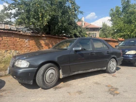Mercedes-Benz C 180 ГАЗ, снимка 3
