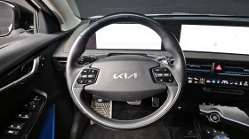 Kia EV6 * 2 КЛЮЧА * ОБДУХВАНЕ * ДИСТРОНИК * 360 КАМЕРА * , снимка 11