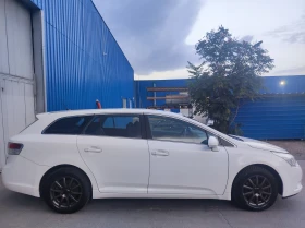 Toyota Avensis 1.8I AVTOMATUC, снимка 8