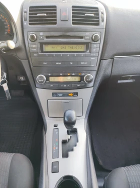 Toyota Avensis 1.8I AVTOMATUC, снимка 13