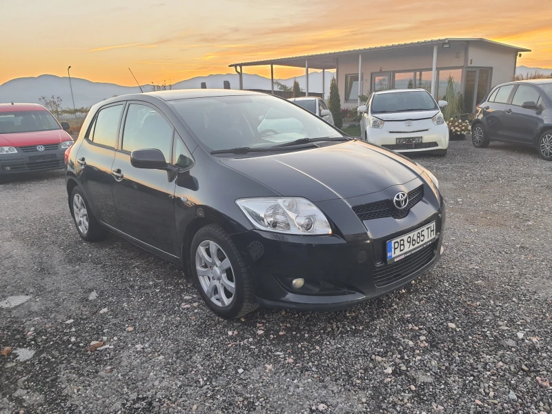 Toyota Auris 1.4VVT-I, снимка 3 - Автомобили и джипове - 48035323