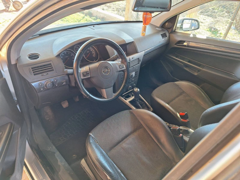 Opel Astra, снимка 4 - Автомобили и джипове - 49422574