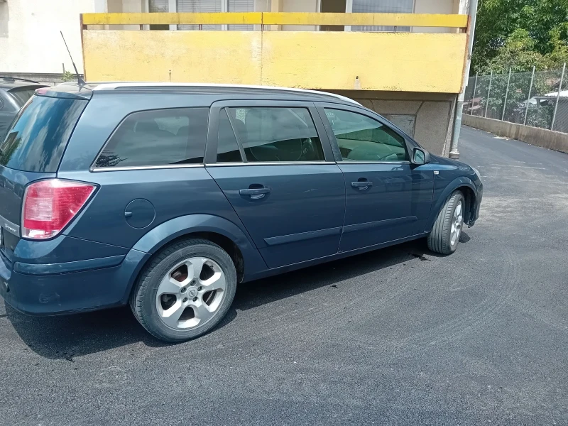 Opel Astra 1.6, снимка 4 - Автомобили и джипове - 49440471