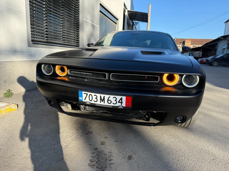 Dodge Challenger 5.7 V8 HEMI ОБСЛУЖЕН ЗАСТРАХОВКИ, снимка 14 - Автомобили и джипове - 49594289